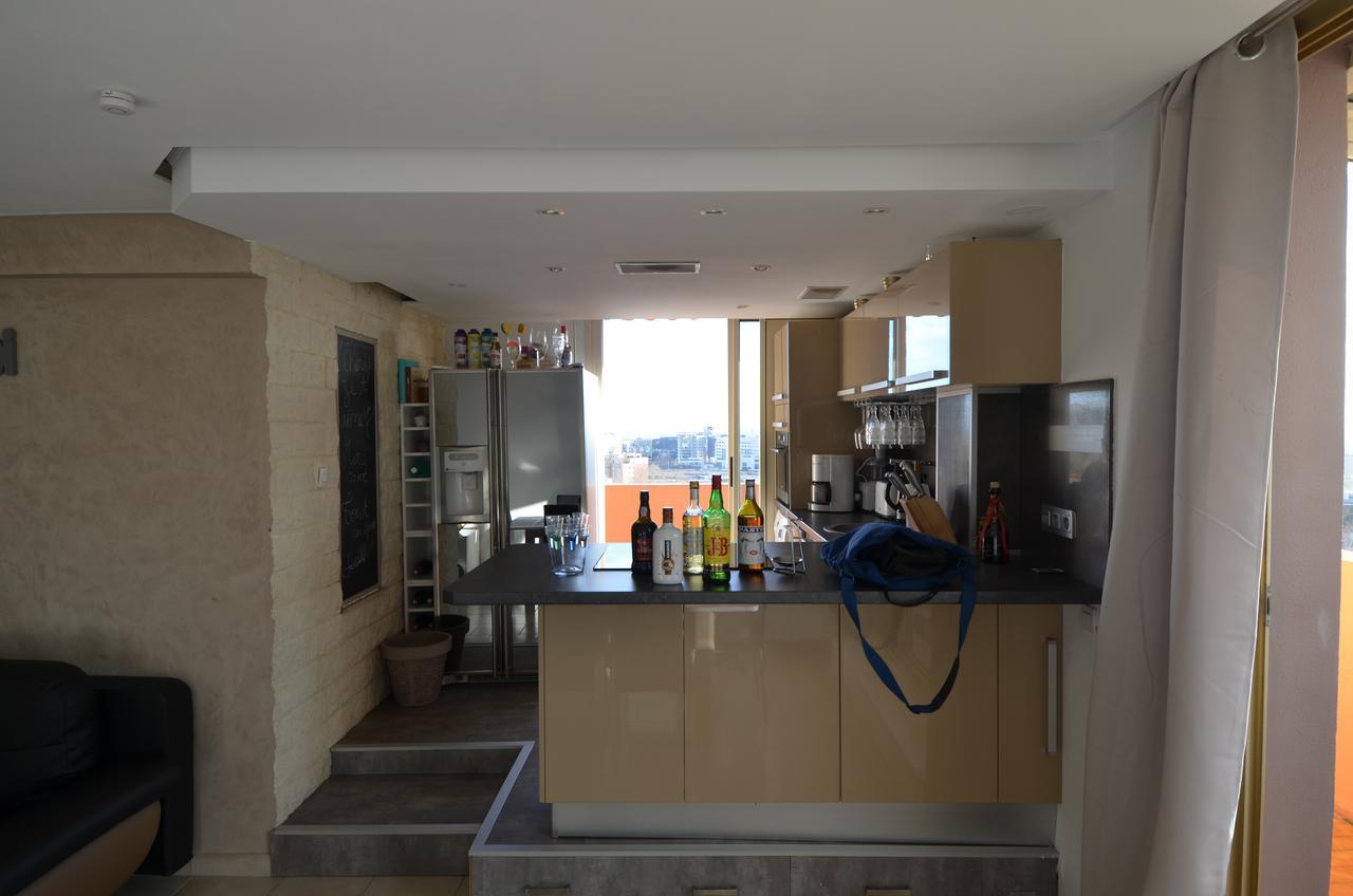 Appartement Rooftop 8 Personnes Grande Terrasse Avec Parking Quartier Aeroport Nice Luaran gambar