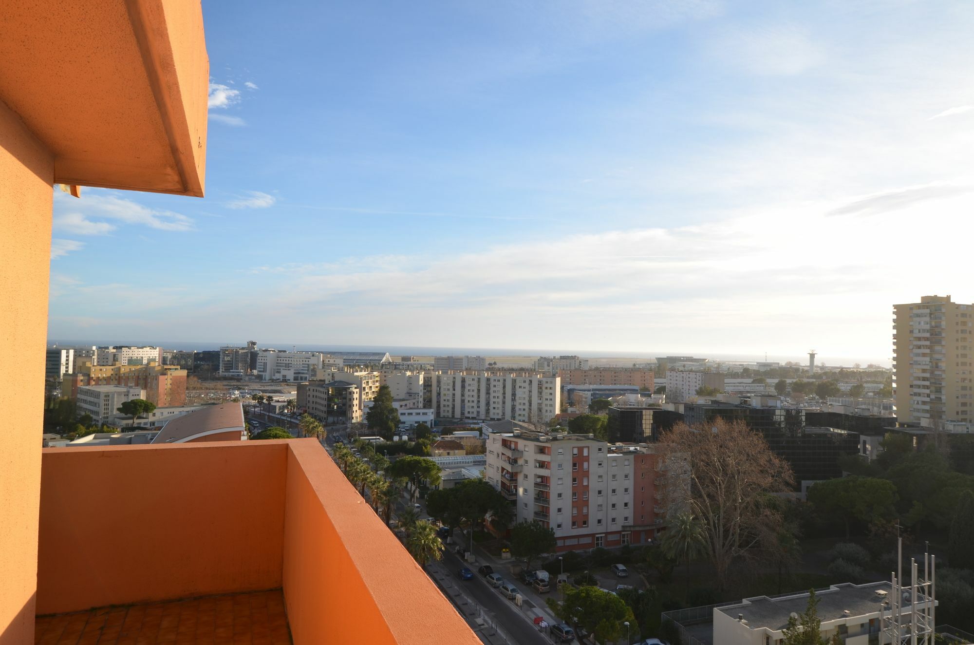 Appartement Rooftop 8 Personnes Grande Terrasse Avec Parking Quartier Aeroport Nice Luaran gambar